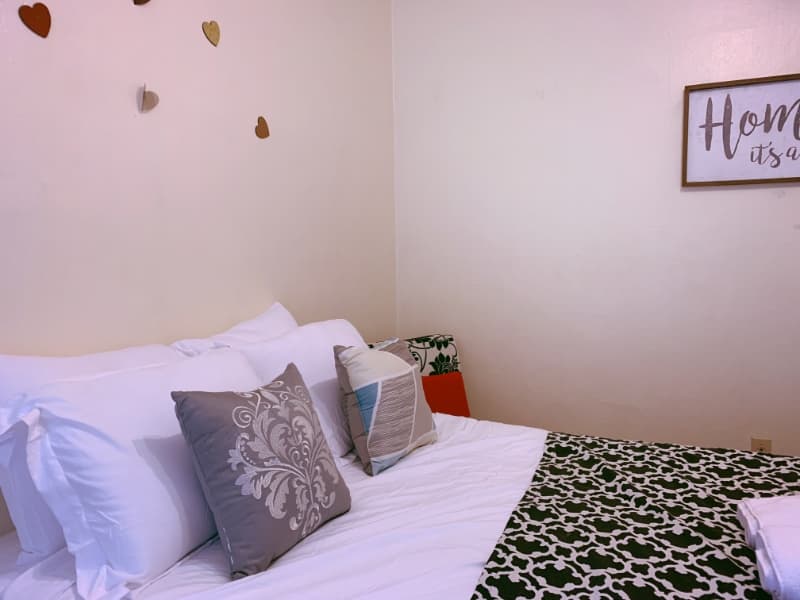 Seattle House: 2401 Boylston Ave E