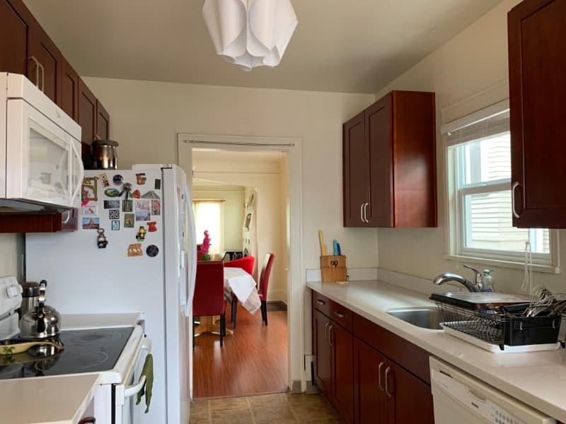 Seattle House: 2401 Boylston Ave E