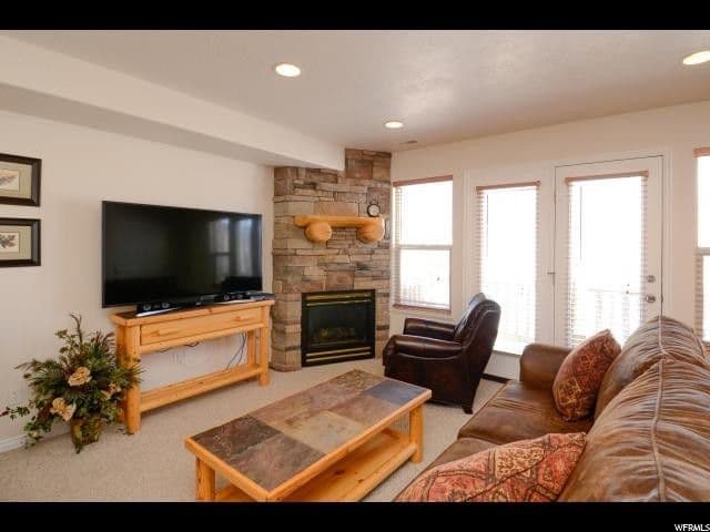 Eden Condo: 5122 Moose Hollow Drive