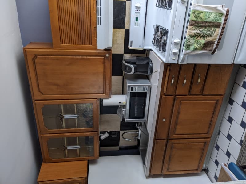 Easton Apartment: 124 N.13 th