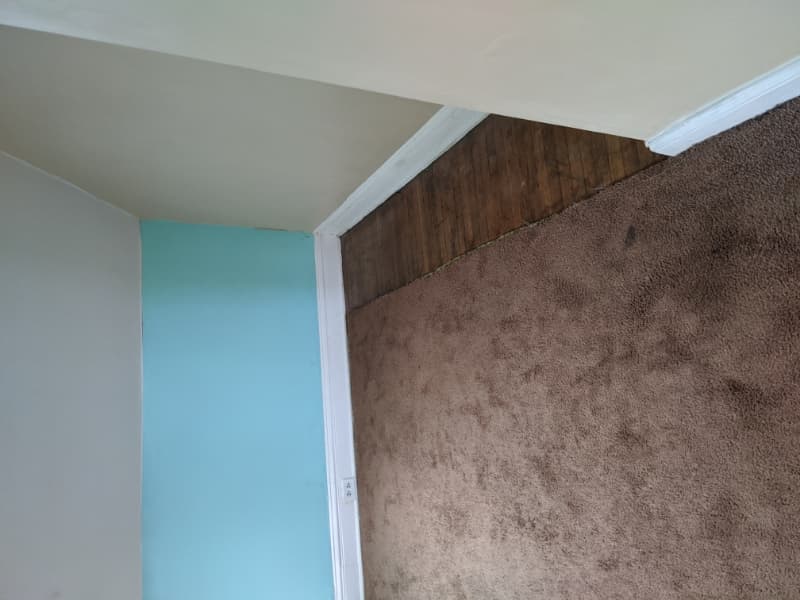 Easton Apartment: 124 N.13 th