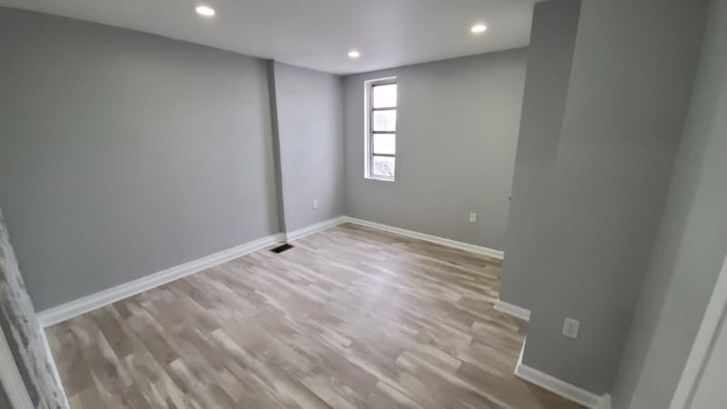 Philadelphia House: 1918 E Lippincott St