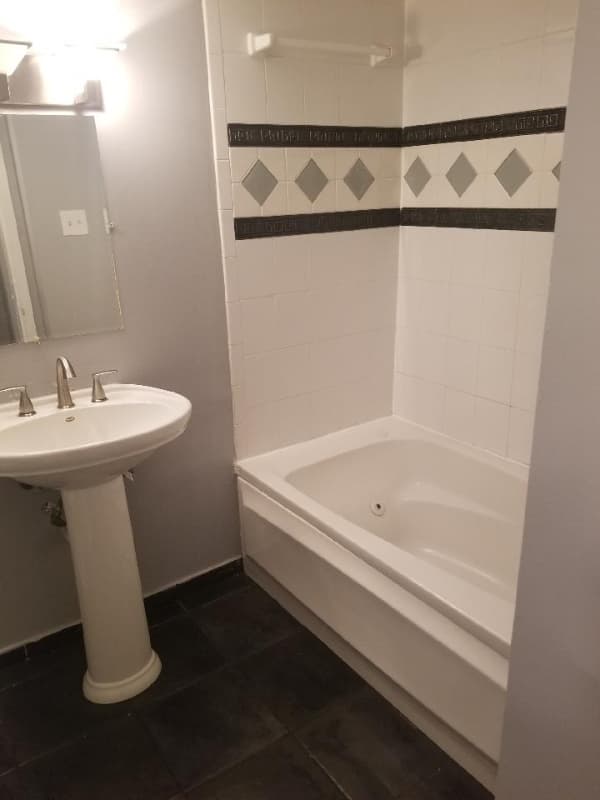 Upper Marlboro Condo: 10105 Prince place