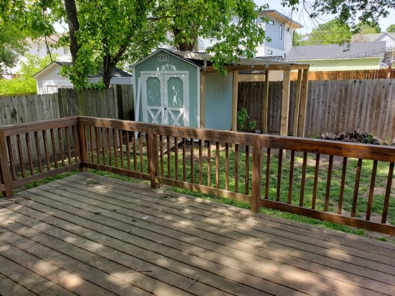 Raleigh House: 591 E Cabarrus St