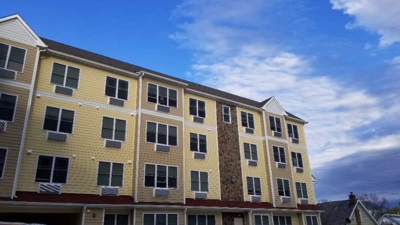 Somerset Apartment: 510 Hamilton St