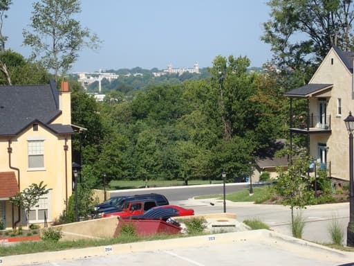 Fayetteville Townhome: 26 N Olive Ave
