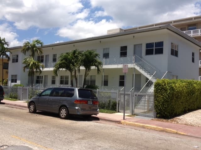 Miami Beach Apartment: 1011 9TH STREET