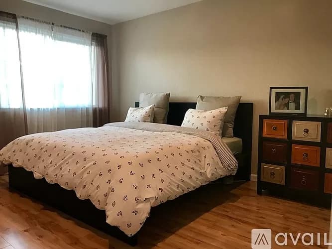 San Jose House: 827 Villa Ave