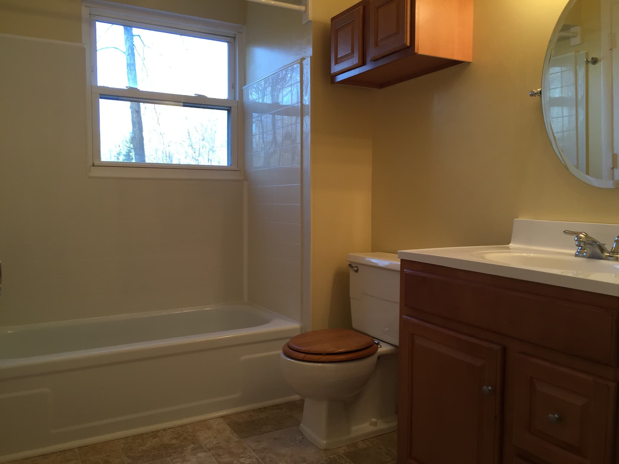 North Ridgeville House: 33995 Gail Dr.