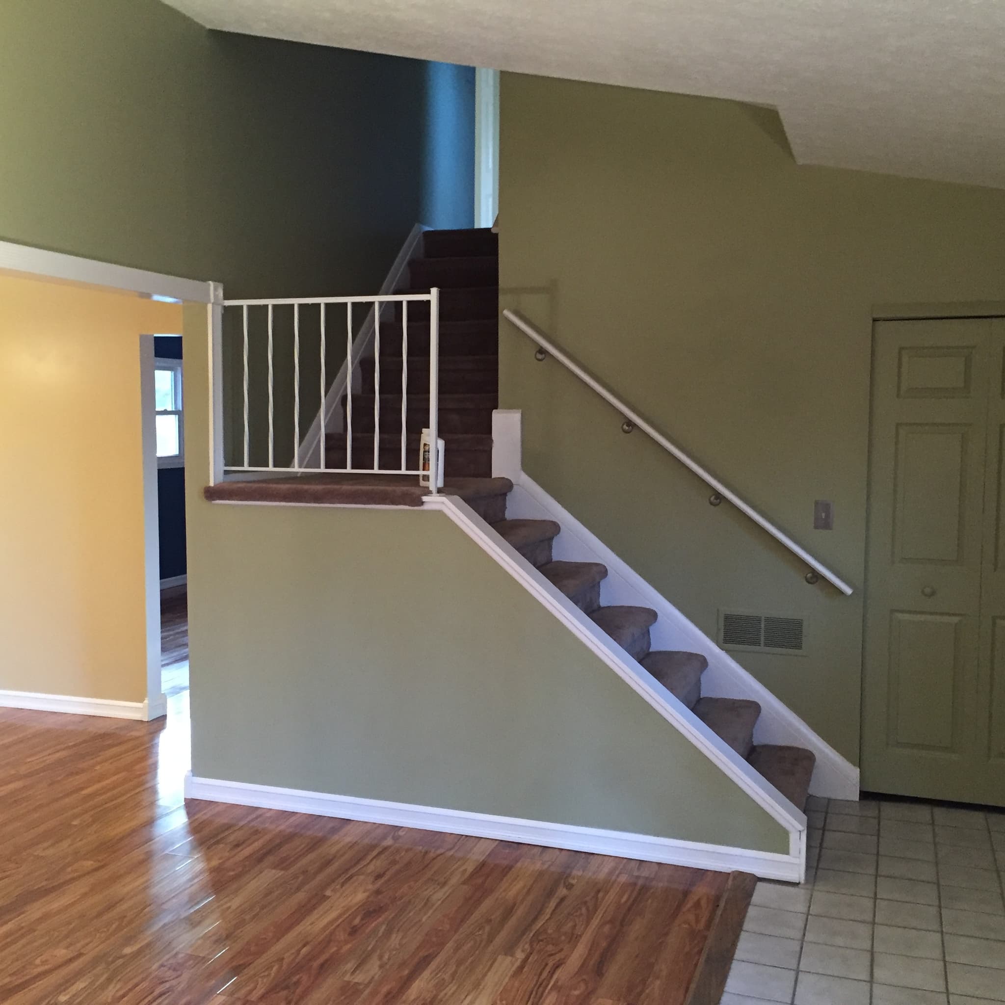 North Ridgeville House: 33995 Gail Dr.
