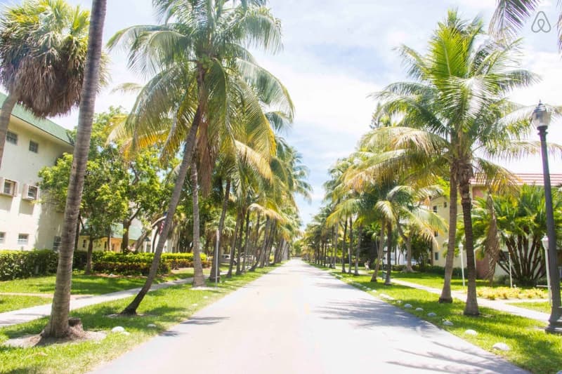 Key Biscayne Apartment: 201 Galen dr