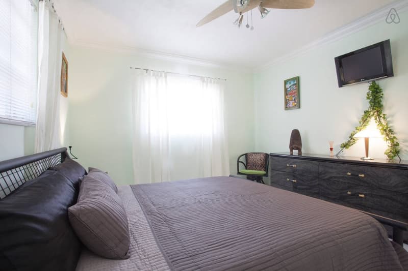 Key Biscayne Apartment: 201 Galen dr