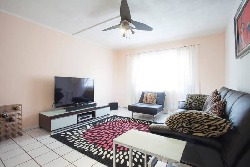 Key Biscayne Apartment: 201 Galen dr