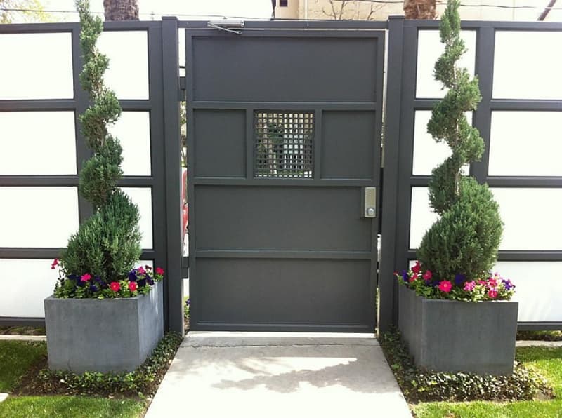 Houston Apartment: 2300 Park St