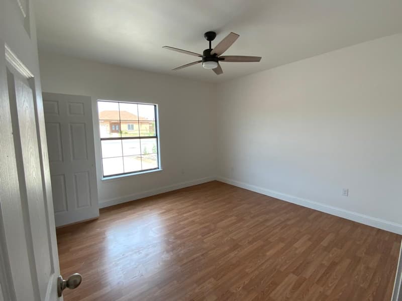 Eagle Pass House: 815 Alexander Dr