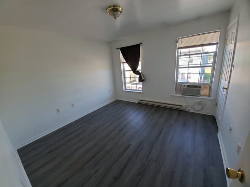 Middletown Townhome: 418 Wilson St