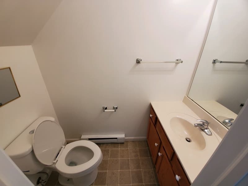 Middletown Townhome: 418 Wilson St