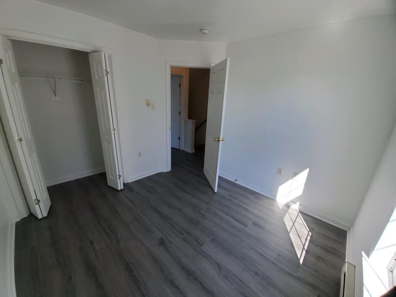 Middletown Townhome: 418 Wilson St