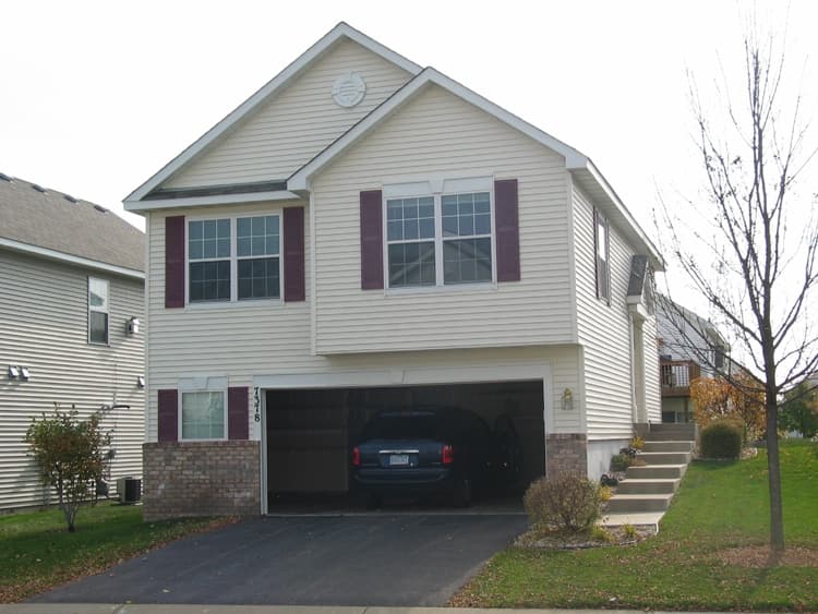 Shakopee Townhome: 7378 Devin Ln