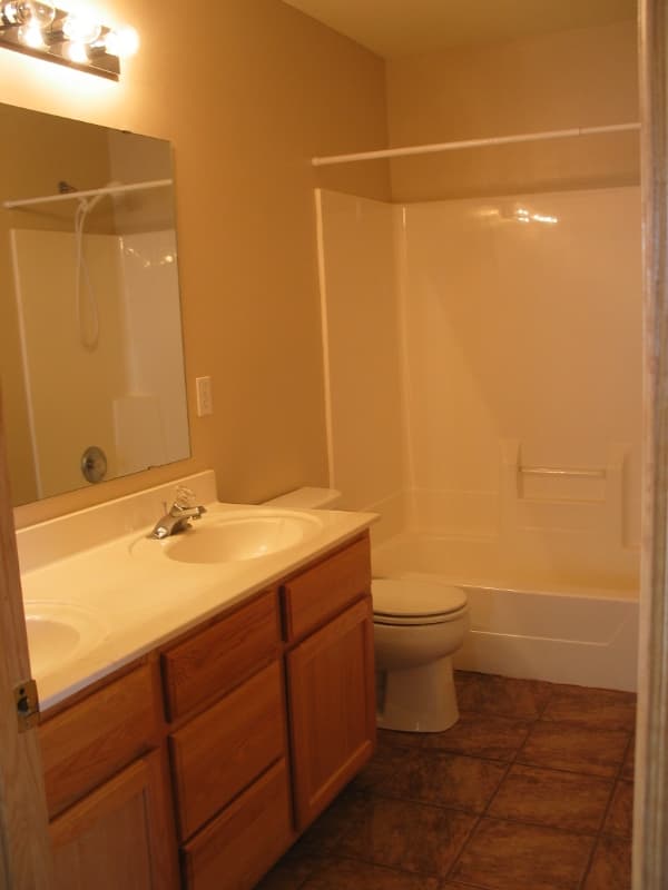 Shakopee Townhome: 7378 Devin Ln