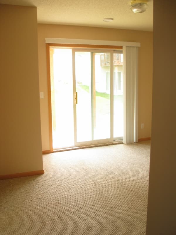 Shakopee Townhome: 7378 Devin Ln