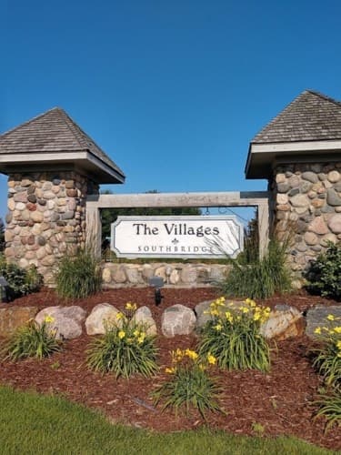Shakopee Townhome: 7378 Devin Ln