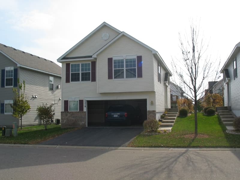 Shakopee Townhome: 7378 Devin Ln