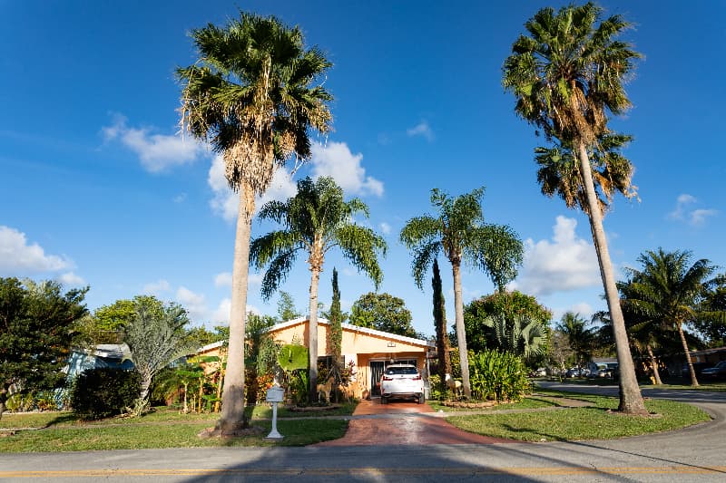 Pembroke Pines House: 351 SW 66 Ave
