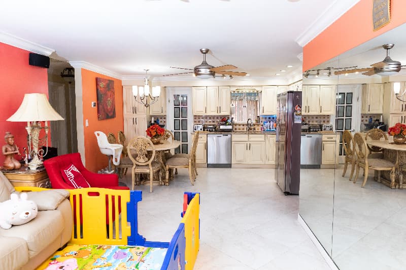 Pembroke Pines House: 351 SW 66 Ave
