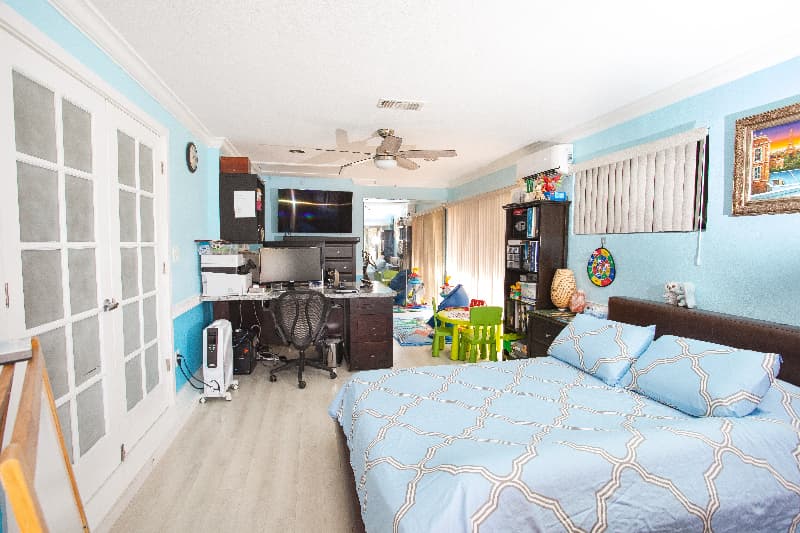 Pembroke Pines House: 351 SW 66 Ave