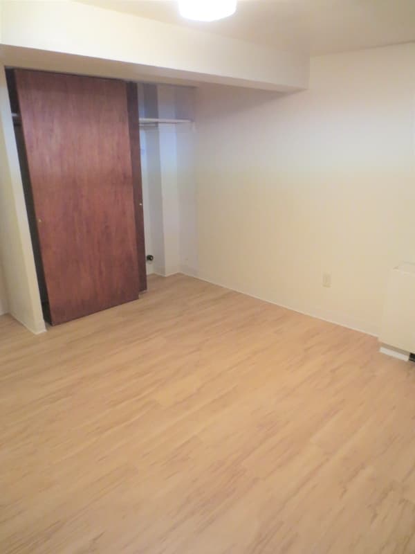 PITTSBURGH Apartment: 6350 FORWARD AVENUE
