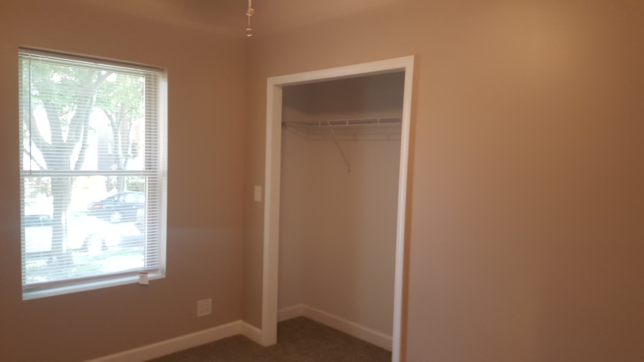 Chicago Apartment: 5357 W Leland Avenue