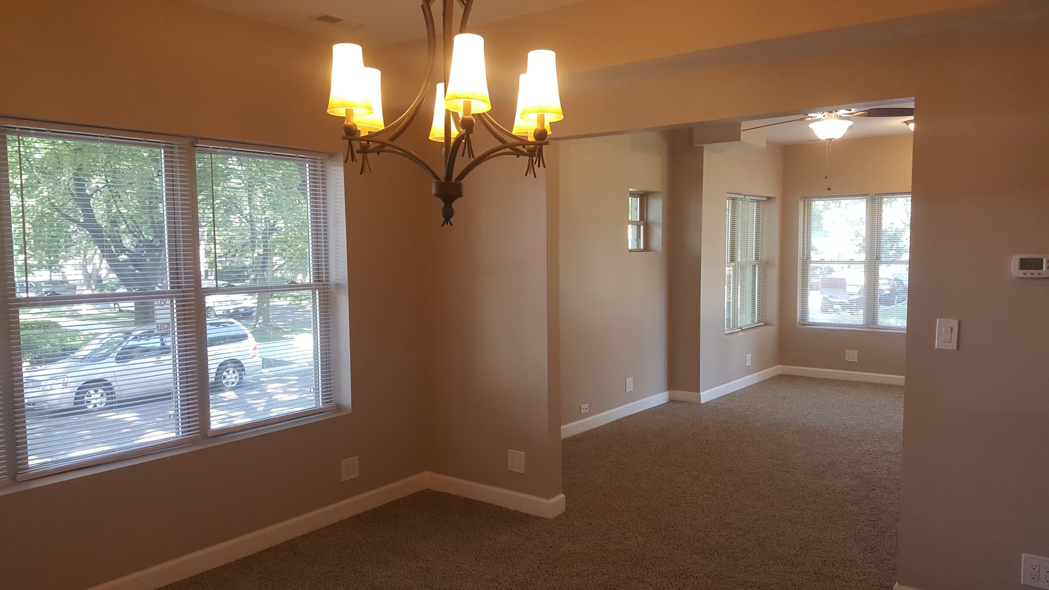 Chicago Apartment: 5357 W Leland Avenue