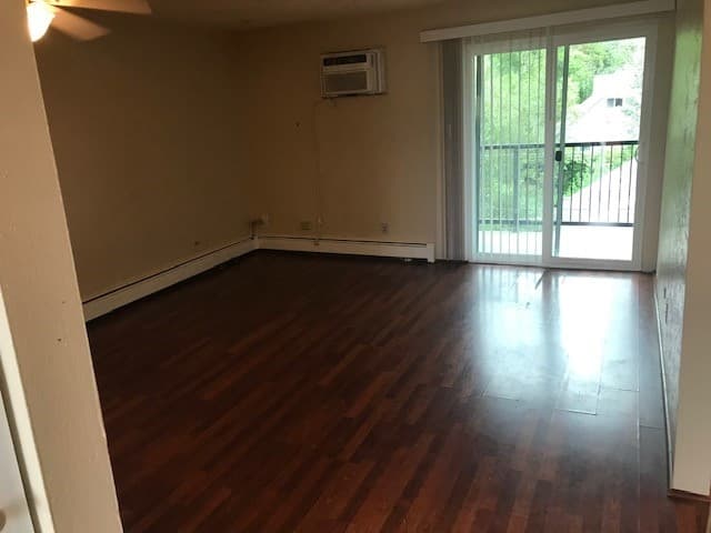 Longmont Apartment: 1829 Warren Ave
