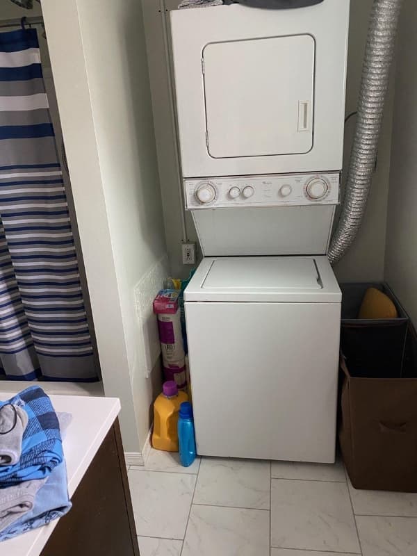 Exeter Apartment: 1172 Wyoming Ave