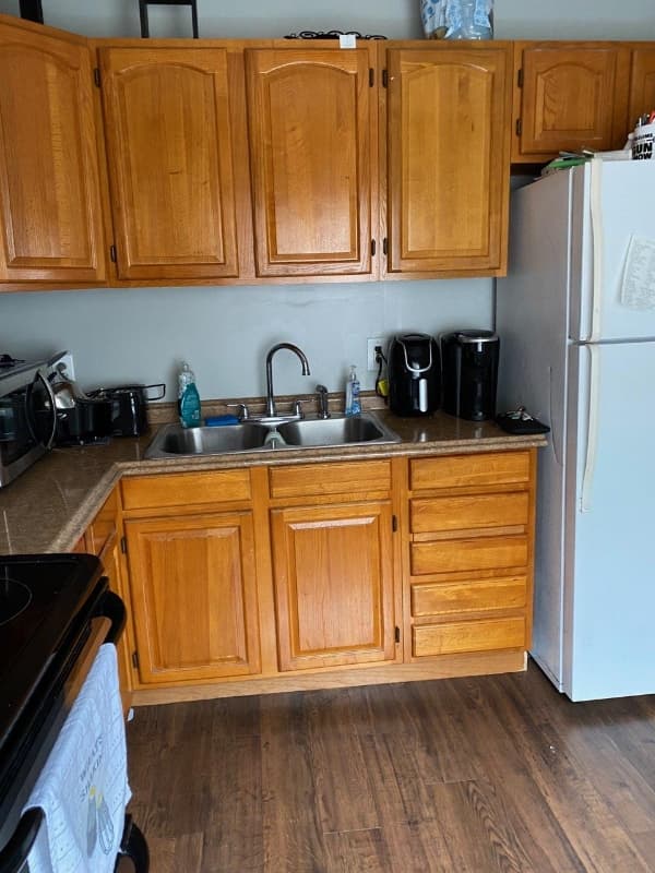 Exeter Apartment: 1172 Wyoming Ave