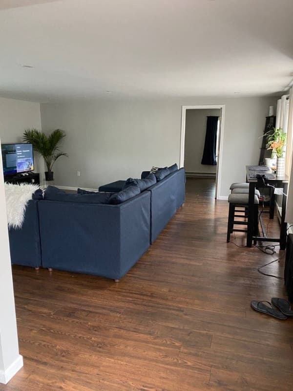 Exeter Apartment: 1172 Wyoming Ave