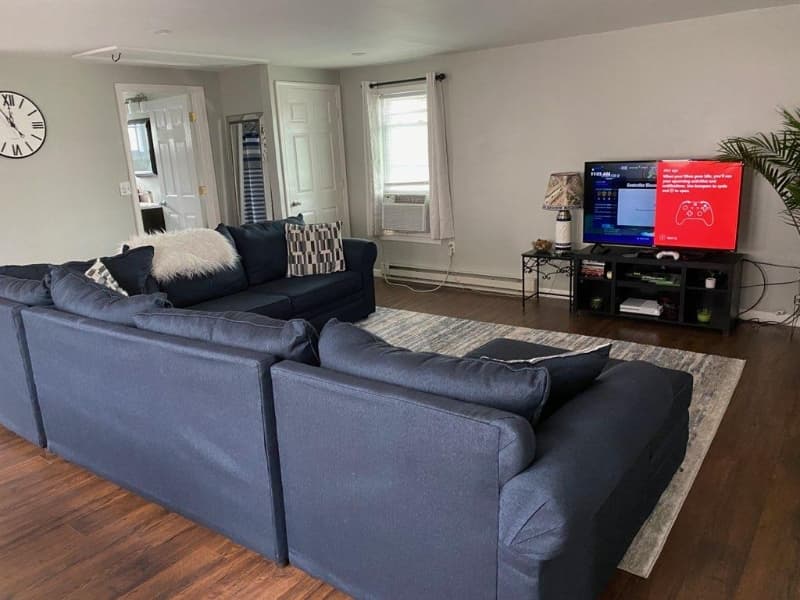 Exeter Apartment: 1172 Wyoming Ave