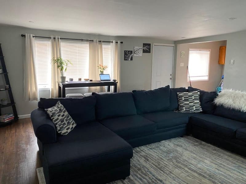 Exeter Apartment: 1172 Wyoming Ave