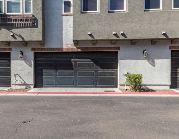 Phoenix Townhome: 2218 E Huntington Dr