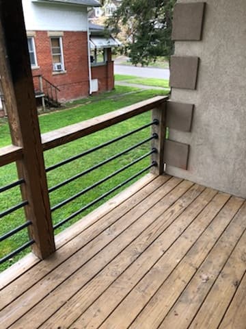 Huntington Multiplex: 922 12th St Apt 3