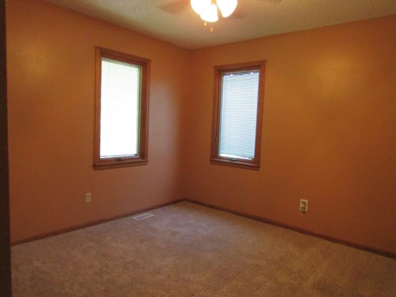 Bel Aire House: 4616 Farmstead