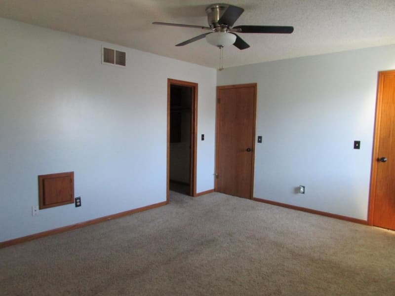 Bel Aire House: 4616 Farmstead