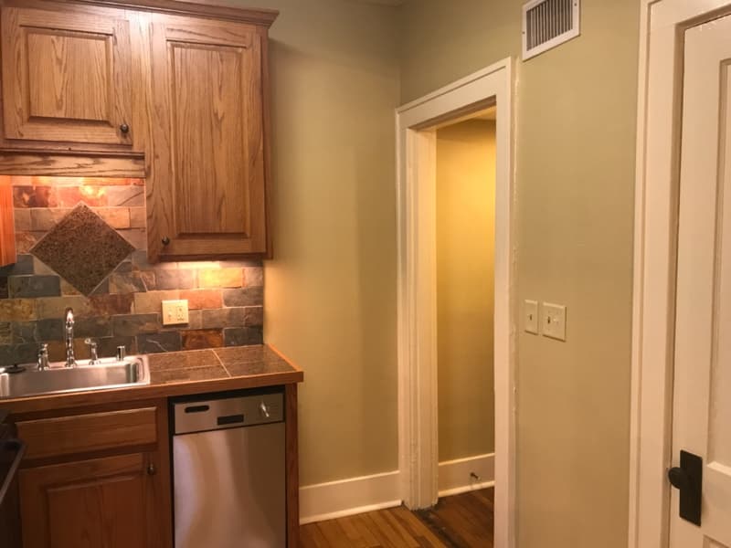 Little Rock Apartment: 510 W 17th St