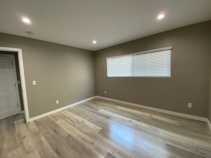 Los Angeles Apartment: 254 S Normandie Ave