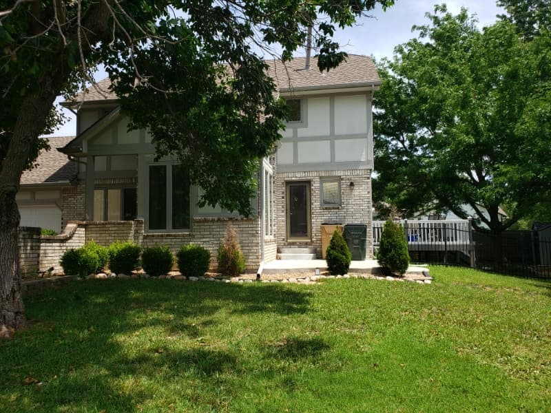 Bel Aire House: 4616 Farmstead