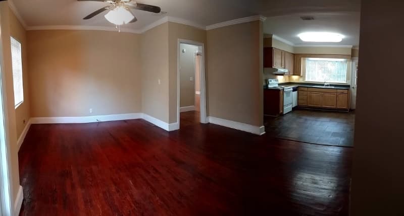 Lyons House: 159 E Lincoln Ave