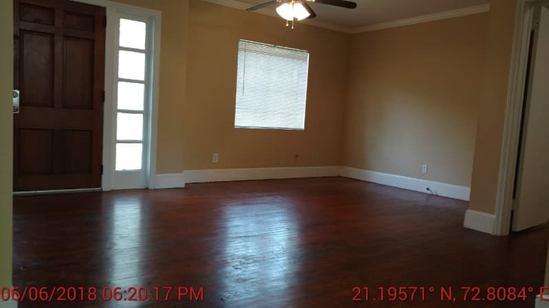Lyons House: 159 E Lincoln Ave