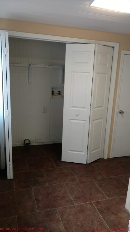 Lyons House: 159 E Lincoln Ave