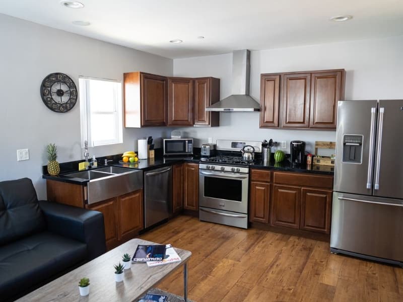 North Hollywood House: 10809 Hartsook St